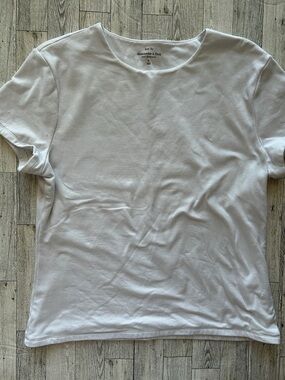Abercrombie & Fitch Baby Tee size XL